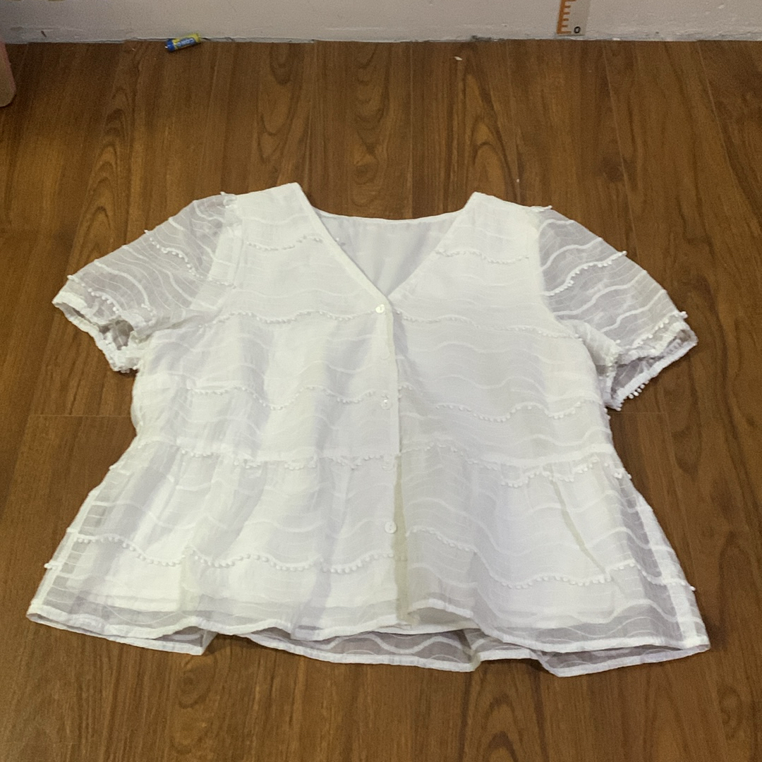 Áo sơ mi trắng voan thêu size XL mới 99% 283827