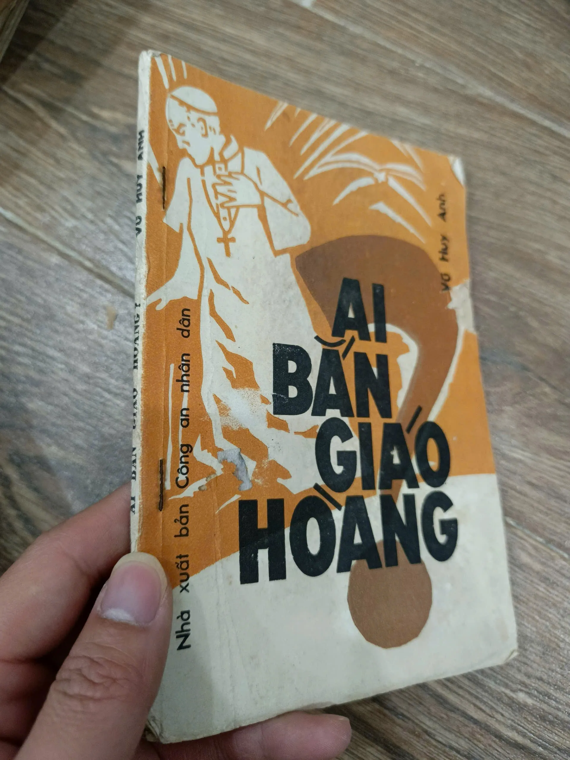 Ai bắn Giáo hoàng ?