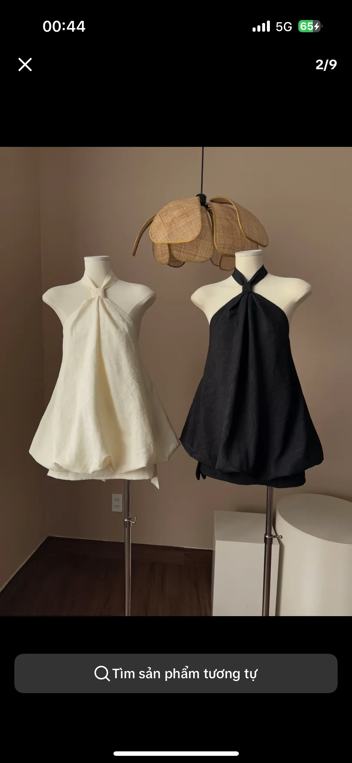 cả set kem kèm chân váy ( chân váy có dây buộc nơ )