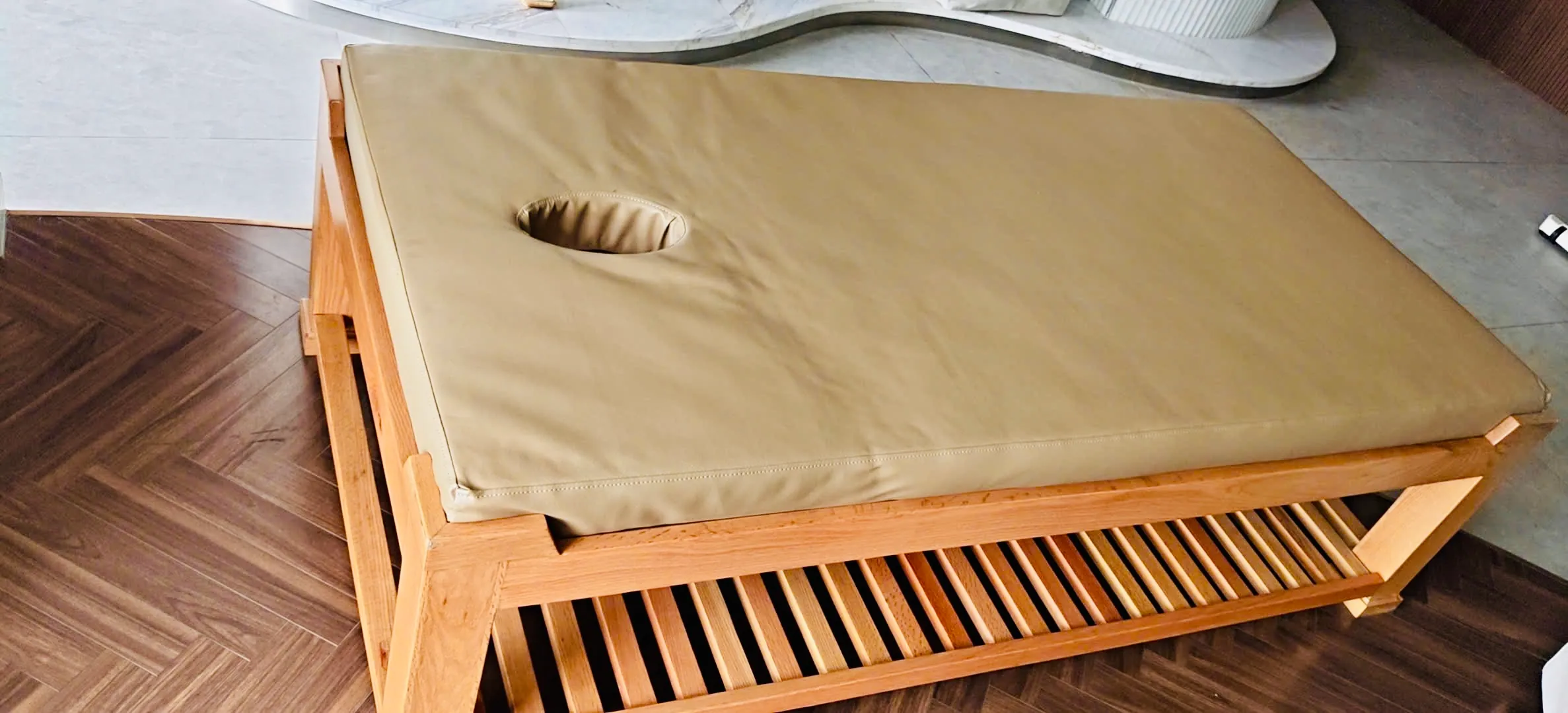 Giường MASSAGE CÁ NHÂN