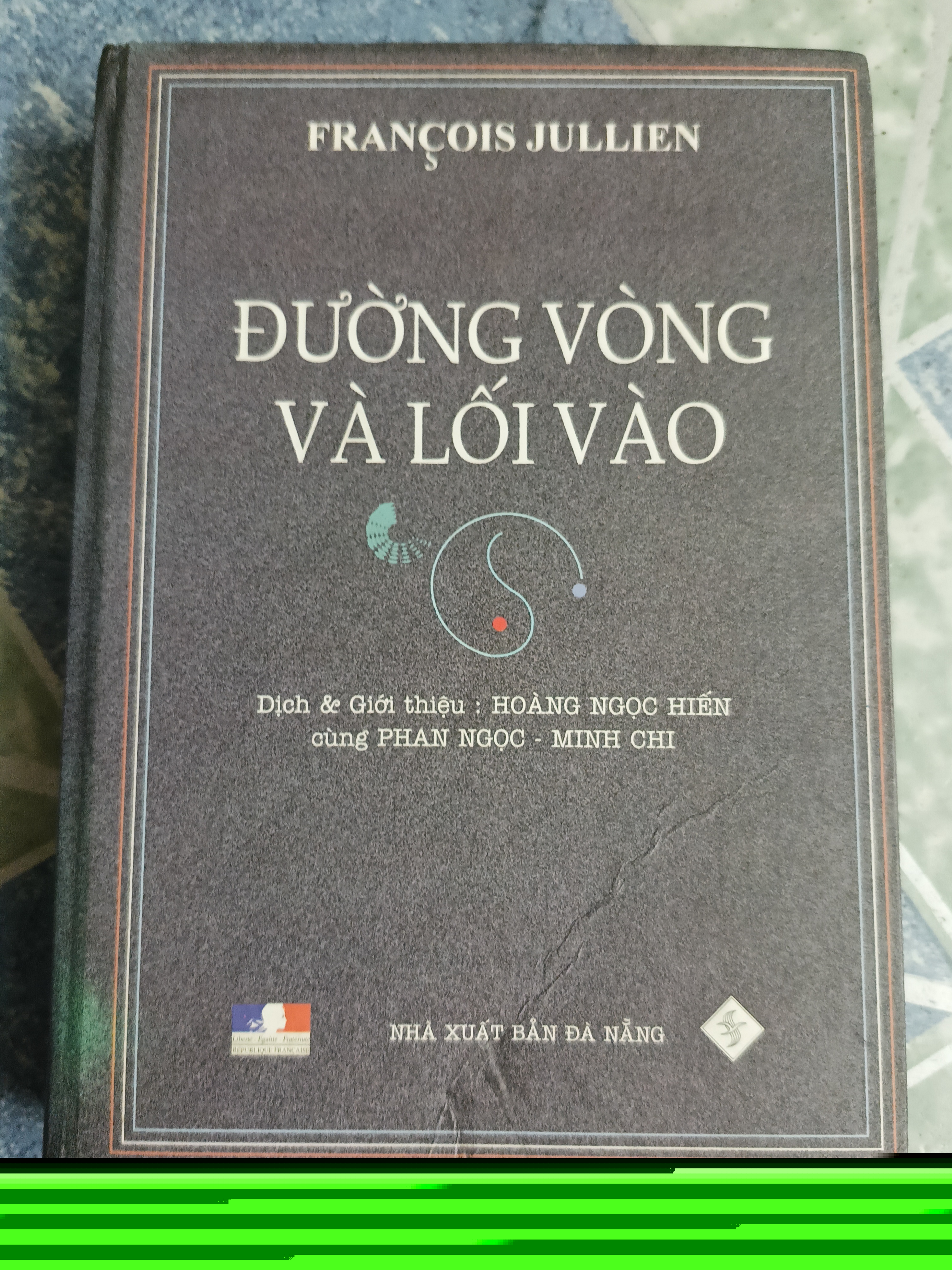 Đường vòng và lối vào - Francois Jullien