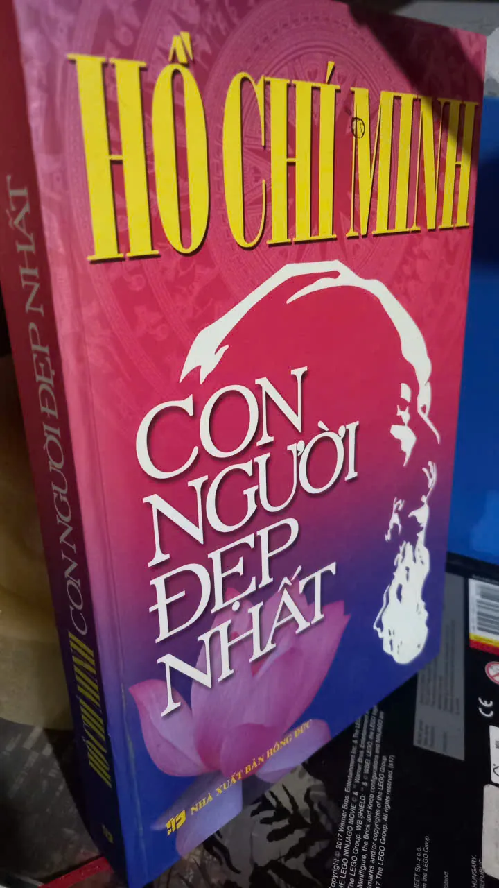 HỒ CHÍ MINH con người đẹp nhất