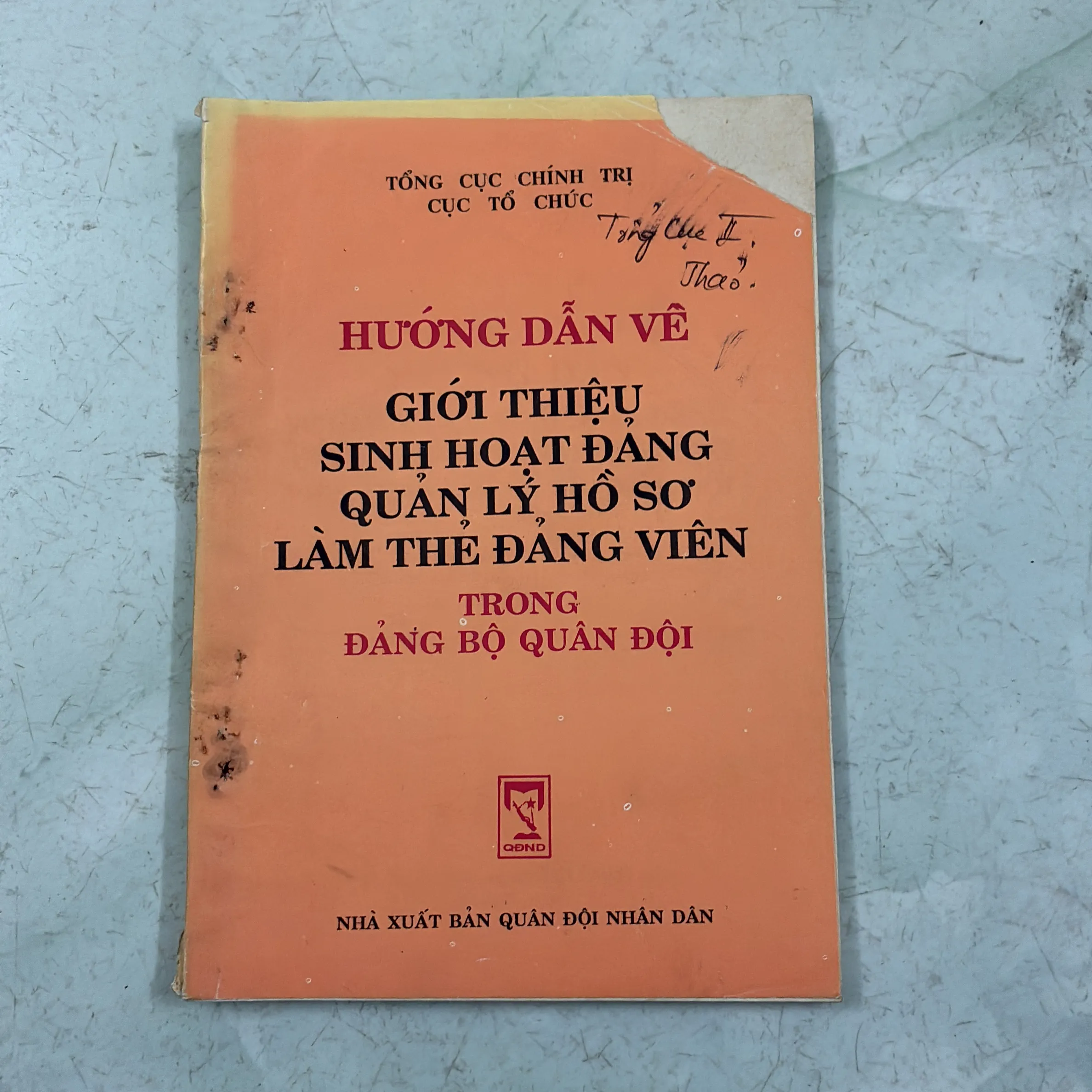 Giới thiệu sinh hoạt đảng quản lý hồ sơ làm thẻ đảng viên trong đảng bộ quân đội