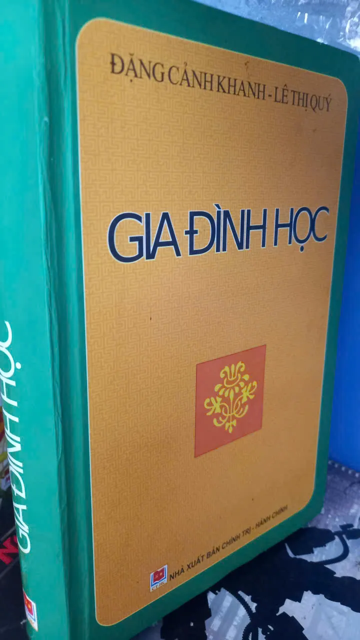 gia đình học