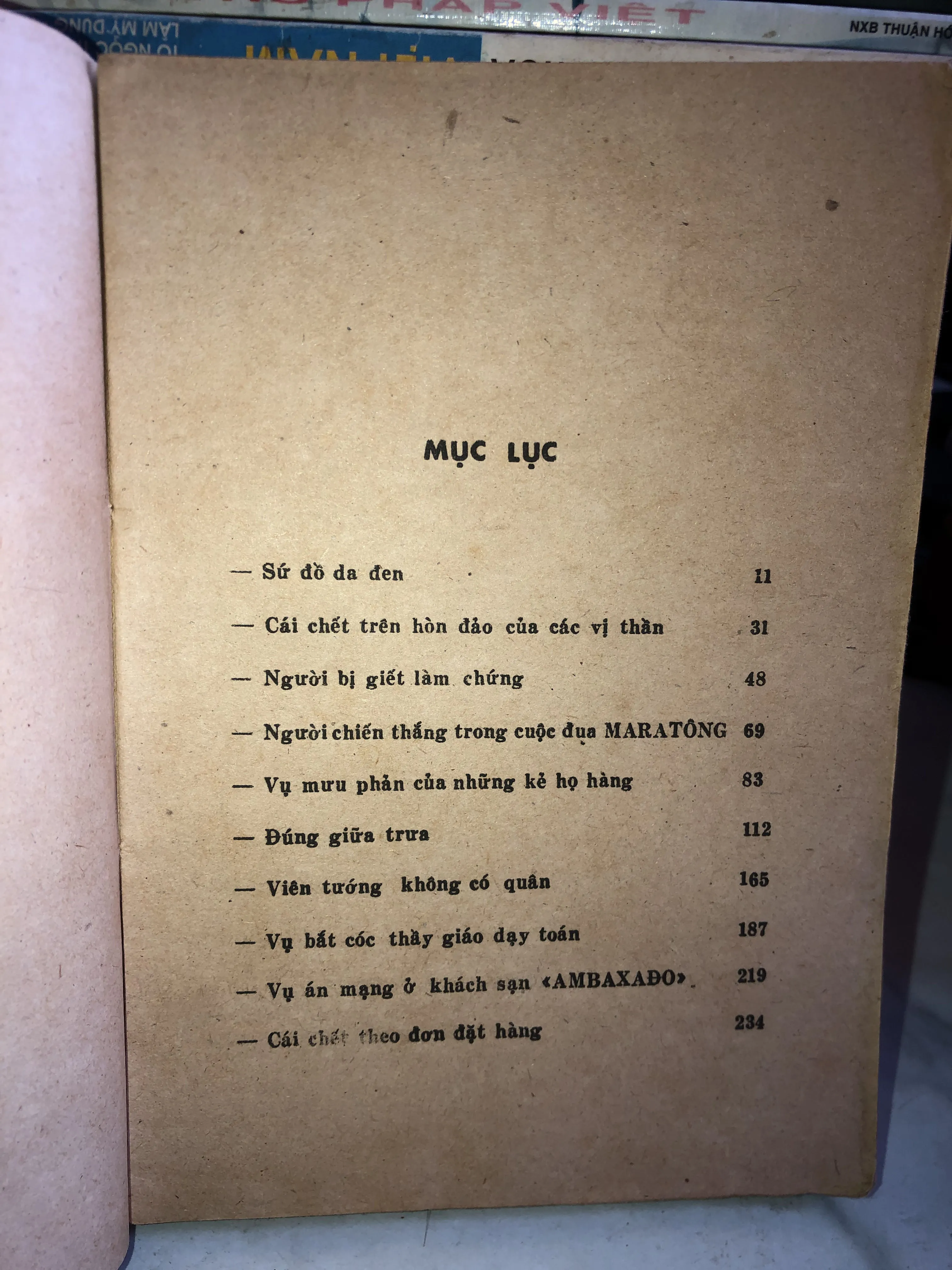 Những phát súng từ ổ phục kích - V.P. Borovichca 1001242
