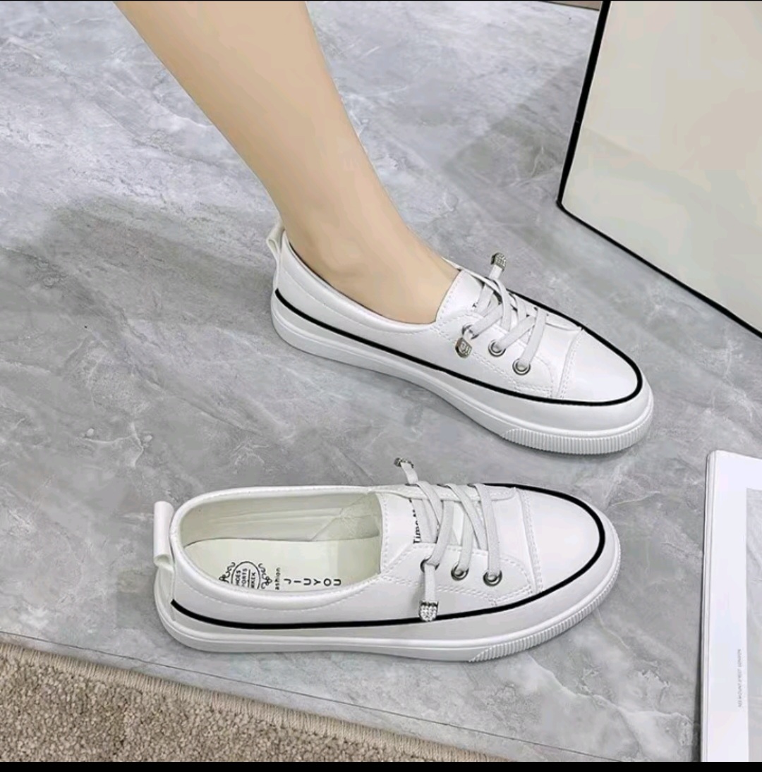 GIÀY BỆT SLIP ON MÀU TRẮNG - ĐEN 170047