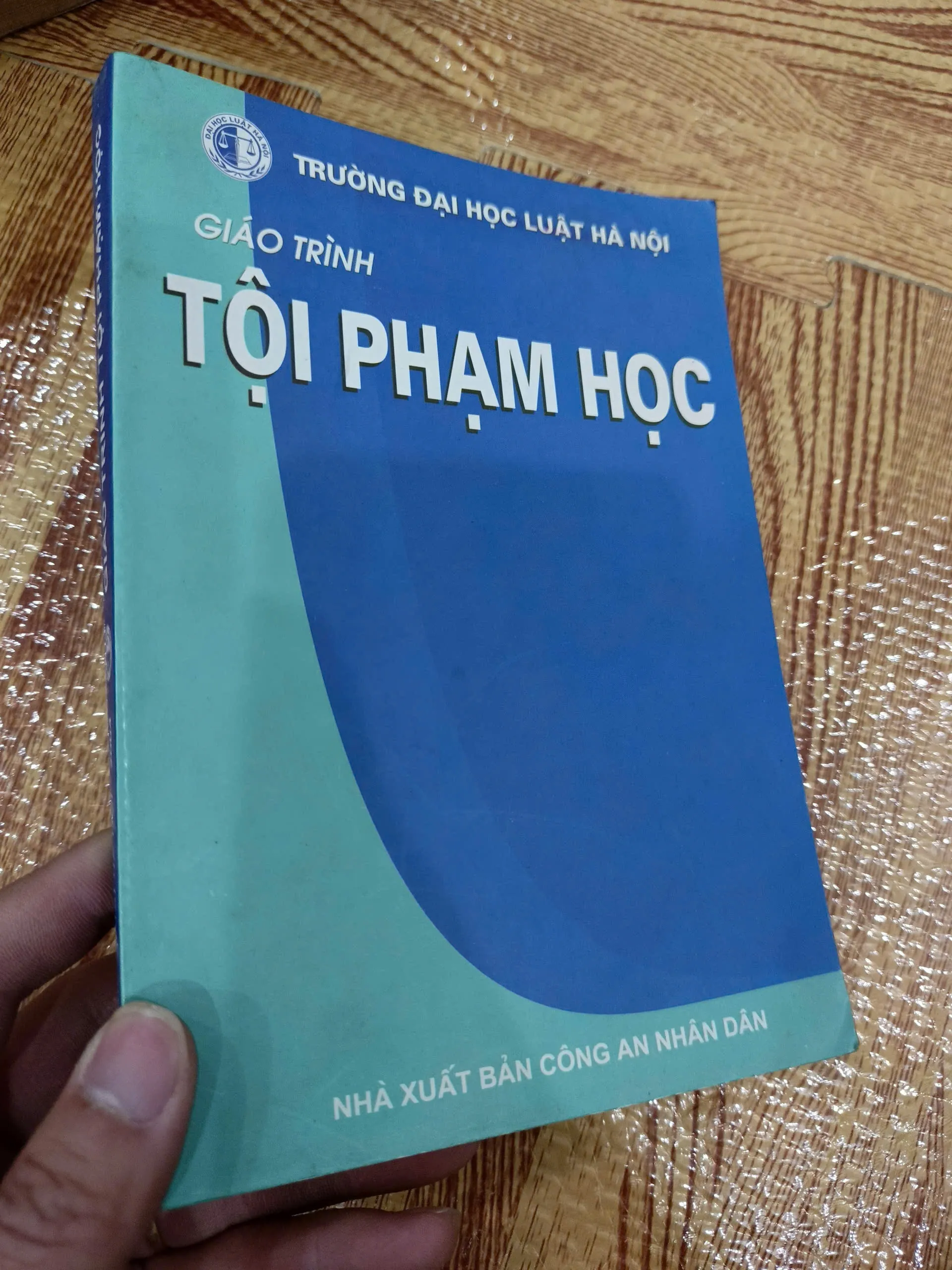 Giáo trình Tội phạm học - Trường Đại học Luật Hà Nội