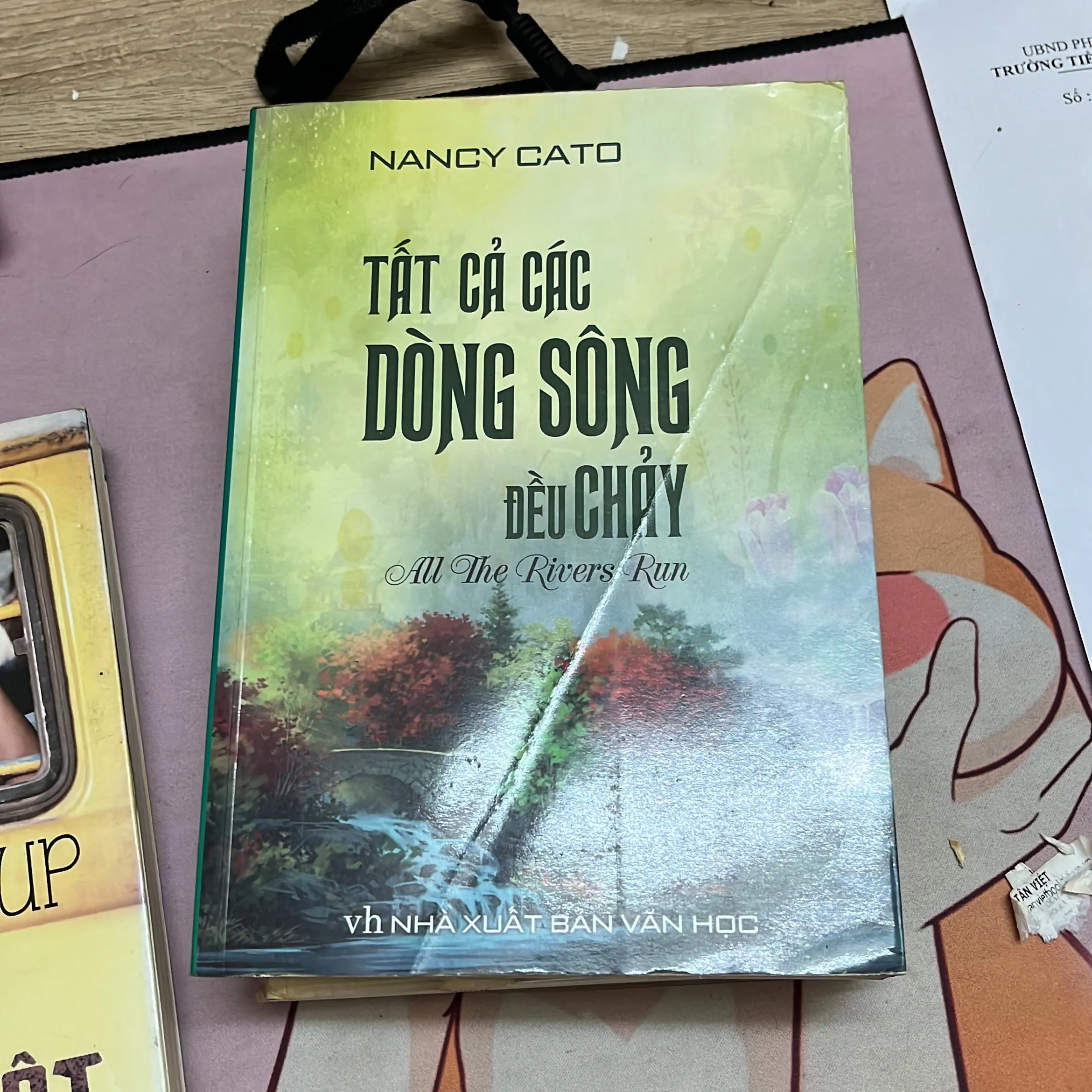 Tất cả các dòng sông đều chảy
