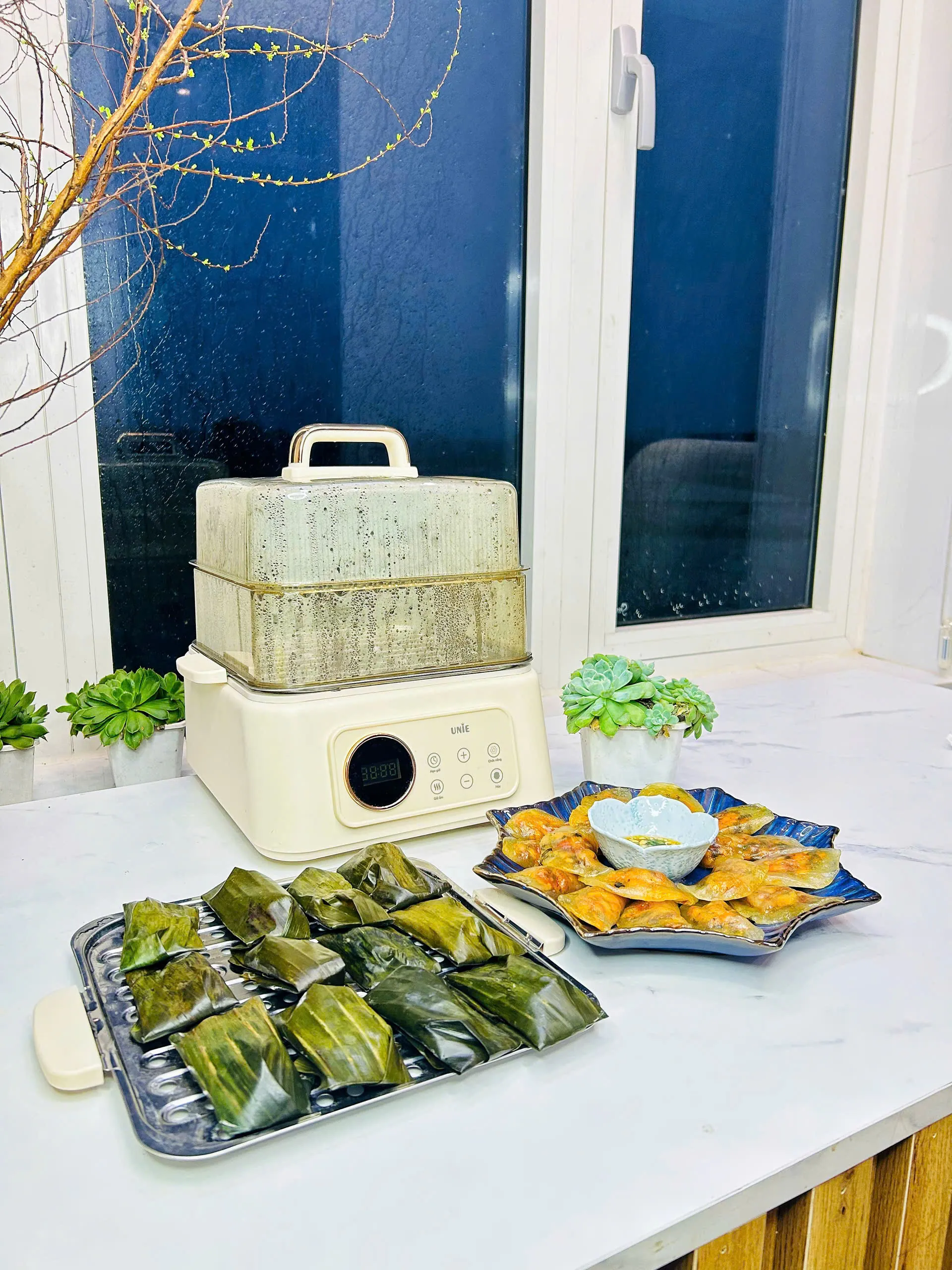 UNIE UE668 – Nồi lẩu hấp đa năng dung tích lớn cho gia đình đông người