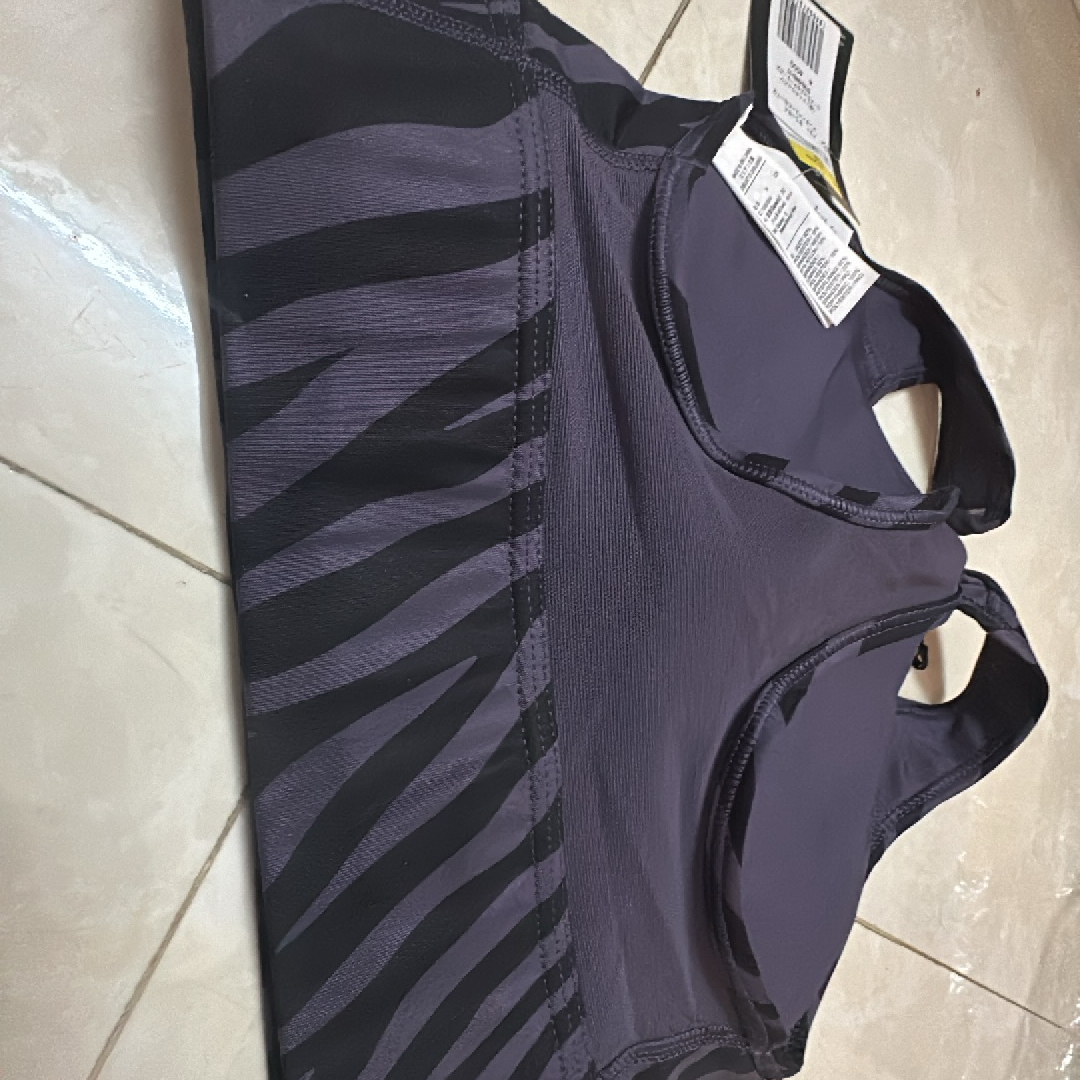 Áo bra thể thao chính hãng Nike màu tím- size S - ngực 80 - mới 100% 304556