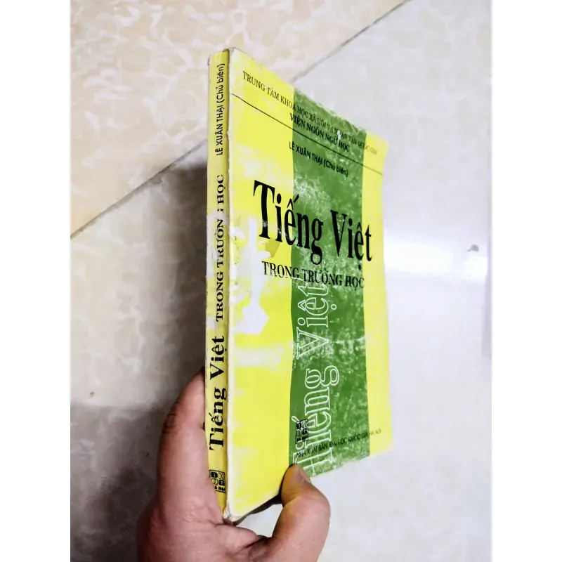 Sách: Tiếng Việt trong trường học