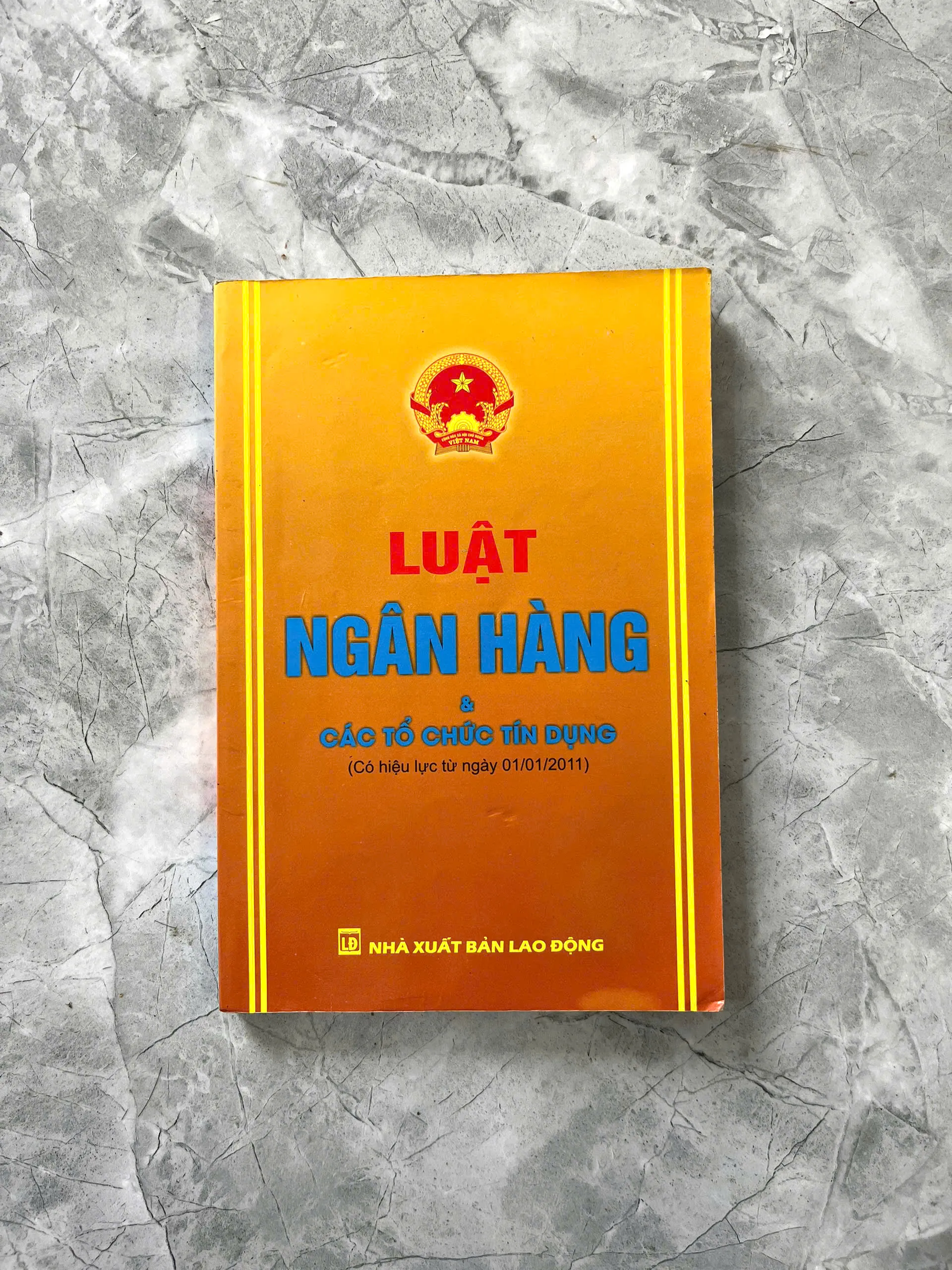 LUẬT NGÂN HÀNG VÀ CÁC TỔ CHỨC TÍN DỤNG