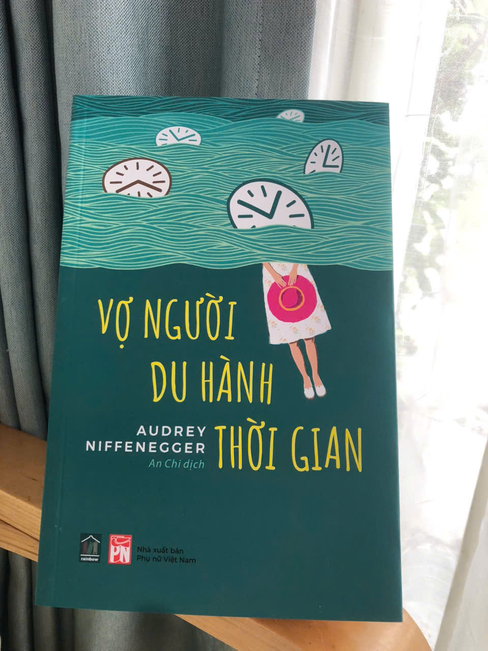 VỢ NGƯỜI DU HÀNH THỜI GIAN - Tiểu thuyết mới xuất bản