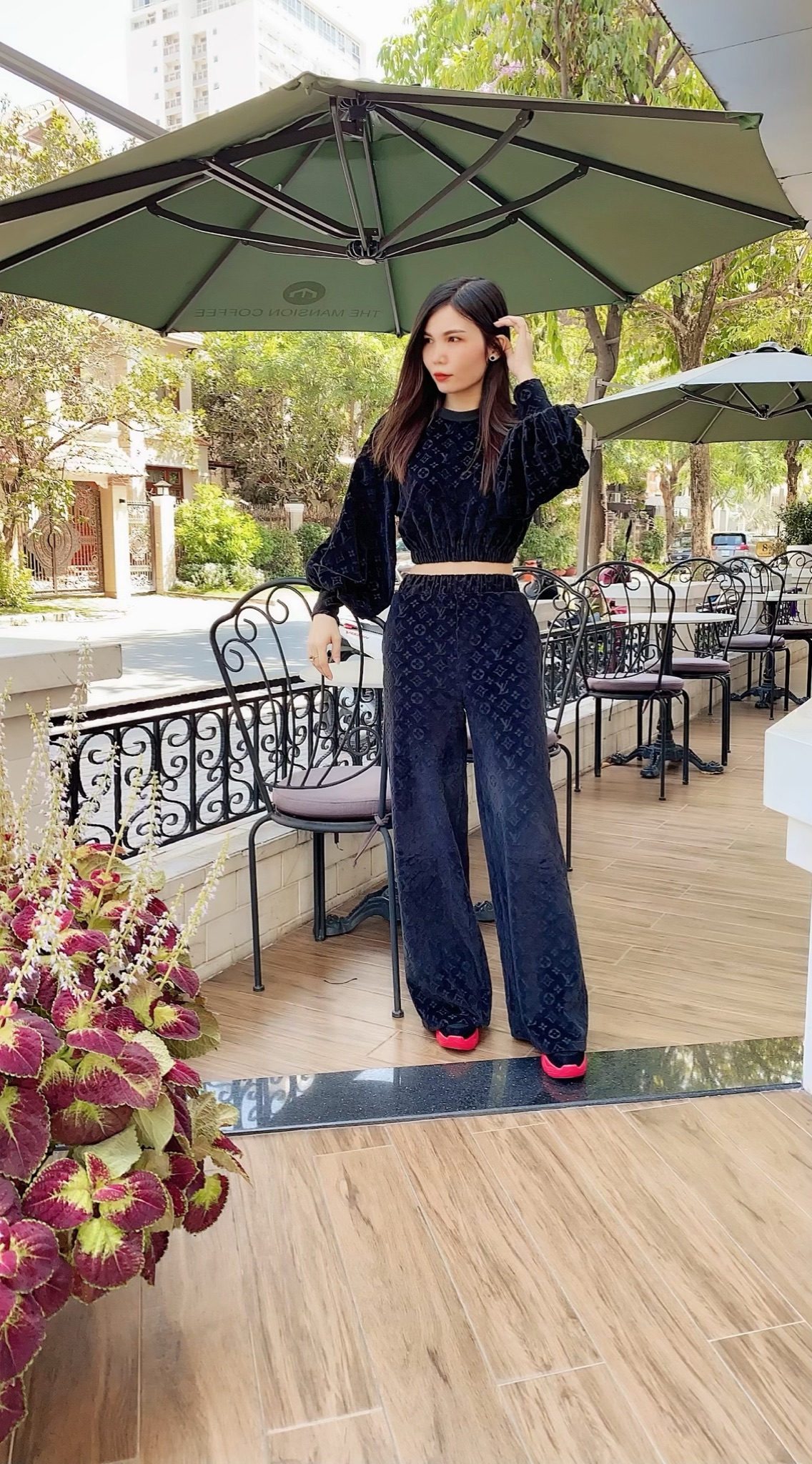 đầm, set chân váy + áo, áo croptop + quần jean 181209