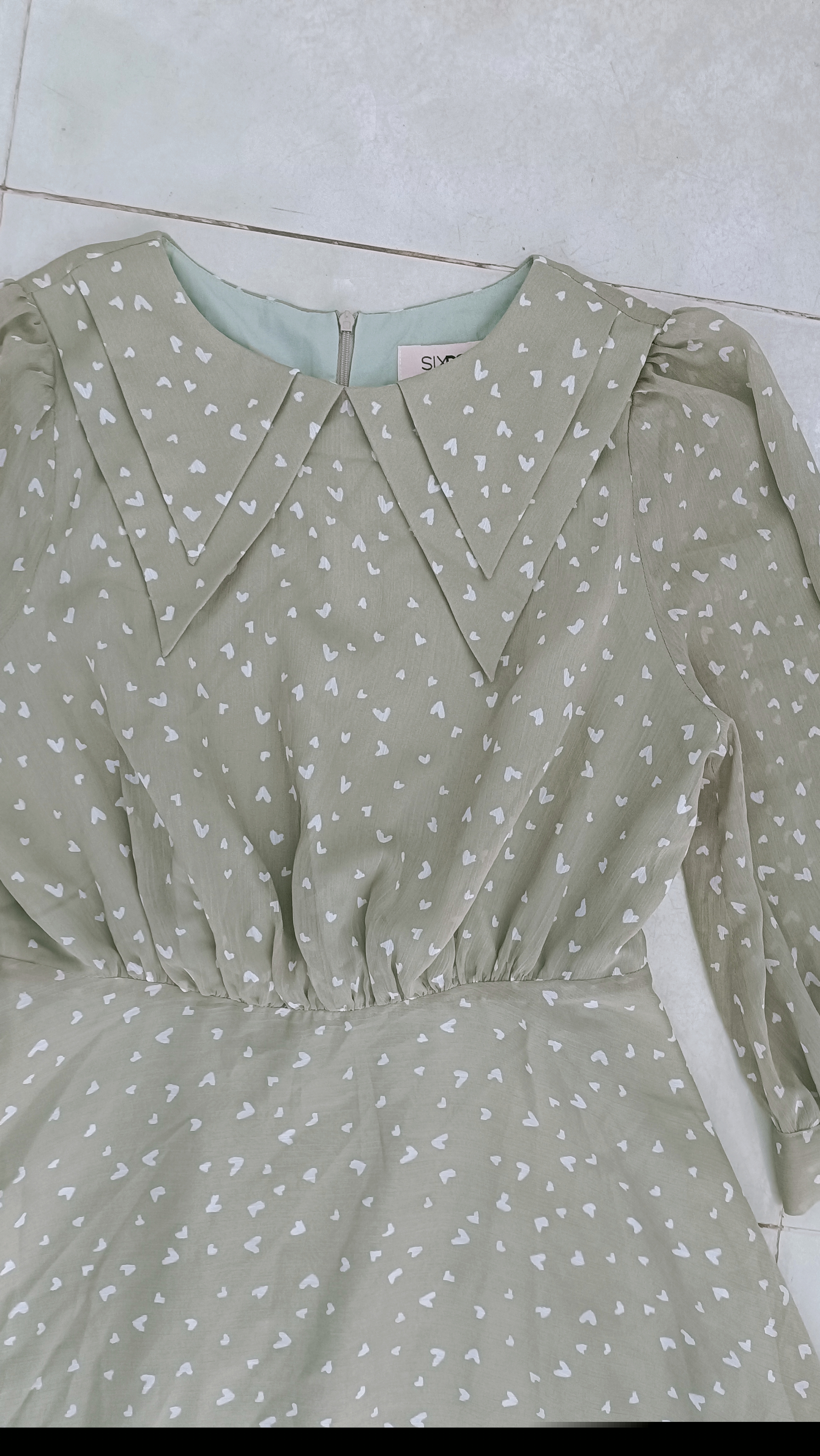 Đầm thiết kế sixdo size Xl màu xanh đã qua sử dụng new 95%