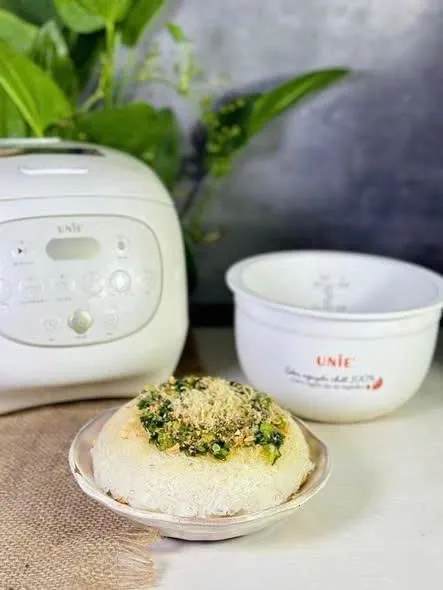 NỒI CƠM ĐIỆN LÒNG GỐM UNIE URC815 – 1,5L