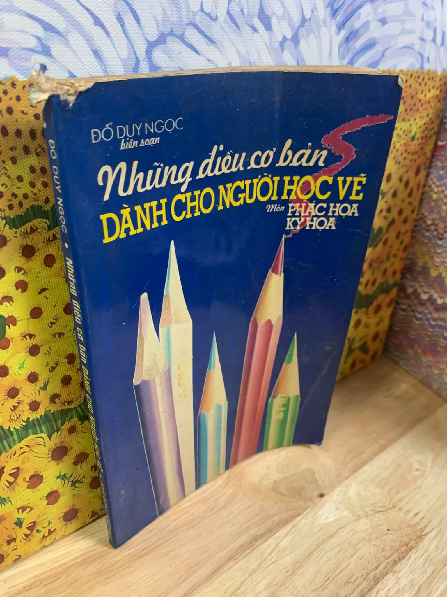 Sách tặng KÈM cho khách CÓ ĐƠN (mỗi đơn có thể chọn 1 cuốn) - Những Điều Cơ Bản .. Học Vẽ
