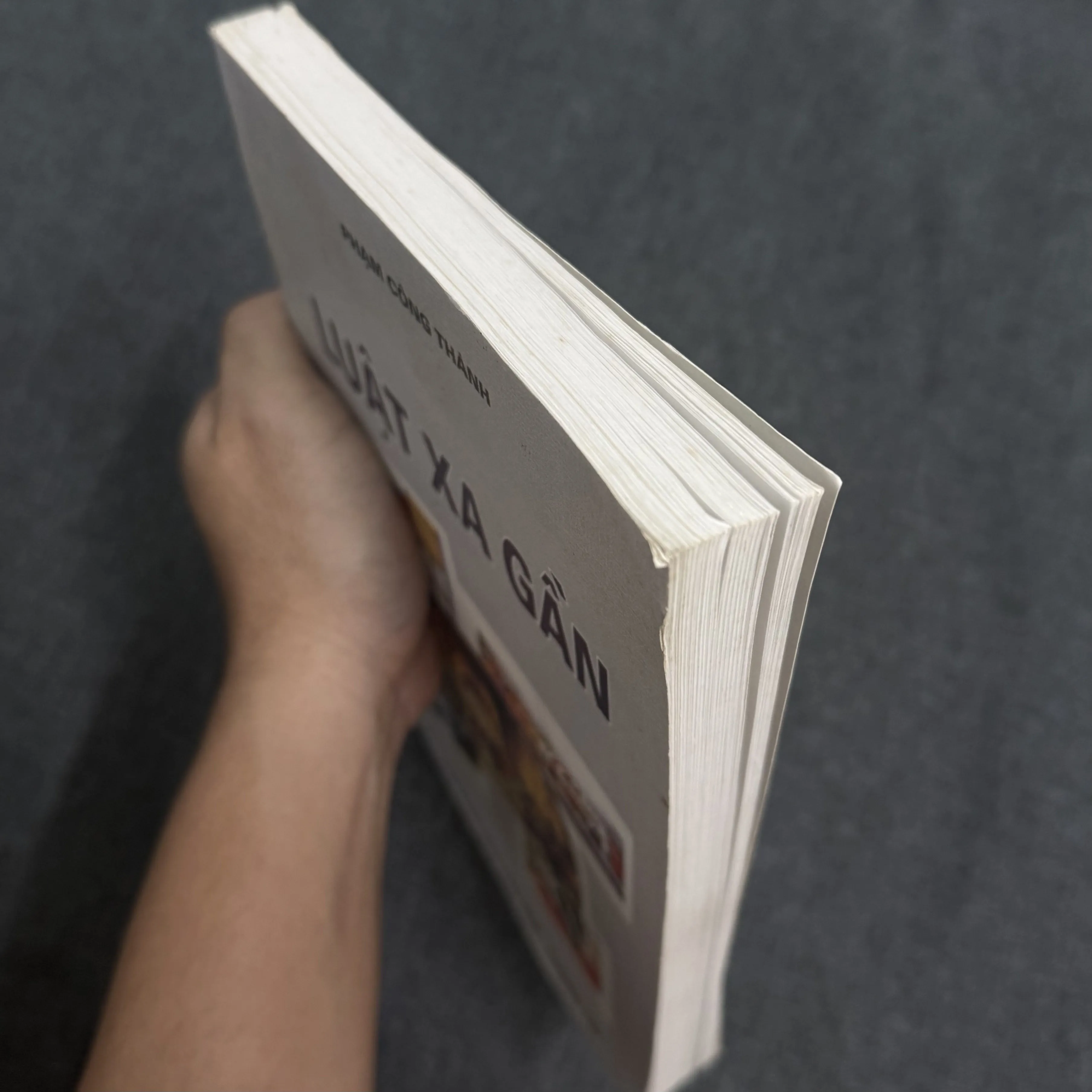 Luật xa gần - Phạm Công Thành 1010331