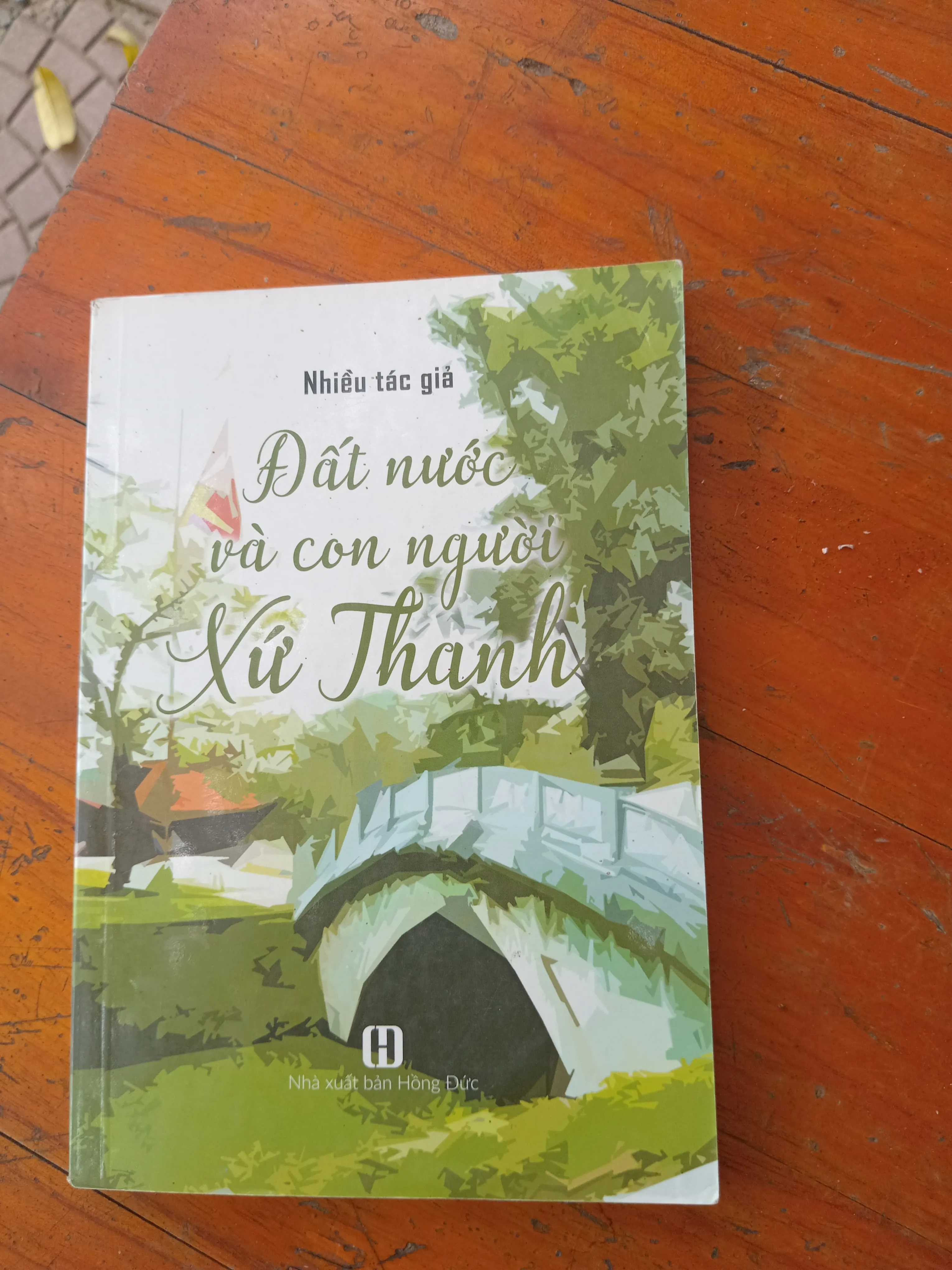 Đất nước và con người xứ Thanh