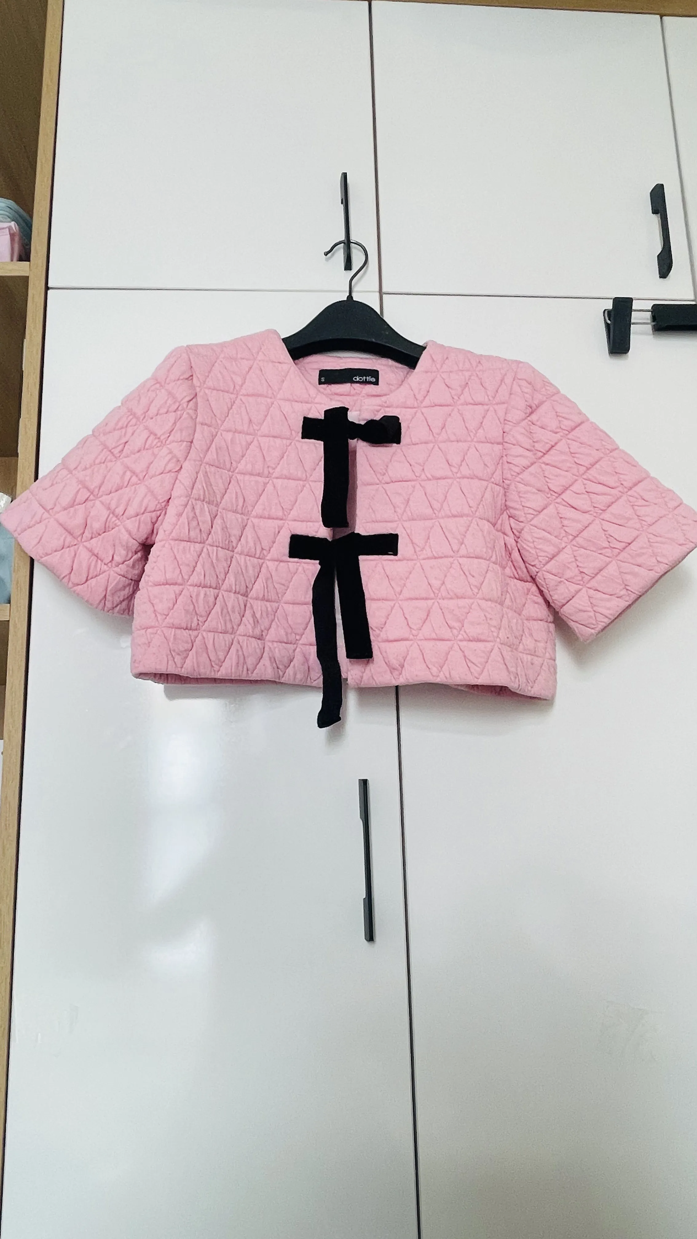 Áo nỉ crotop local brand , màu hồng, croptop