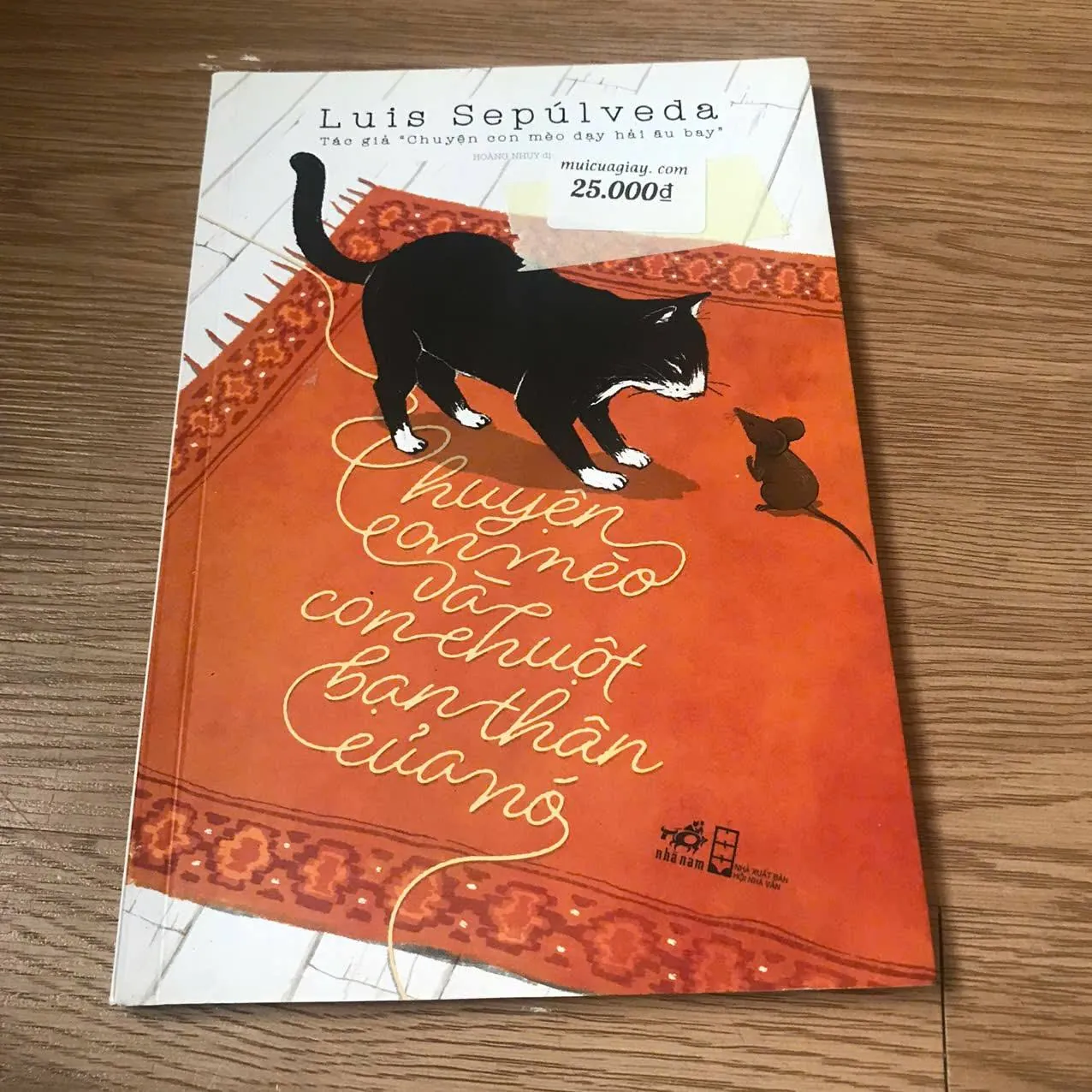 Chuyện con mèo và con chuột bạn thân của nó - Luis Sepulveda